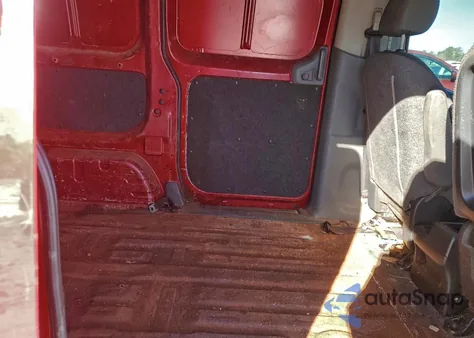 2013 Nissan Nv200 2.5S z USA, uszkodzony, nr VIN 3N6CM0KN4DK692866